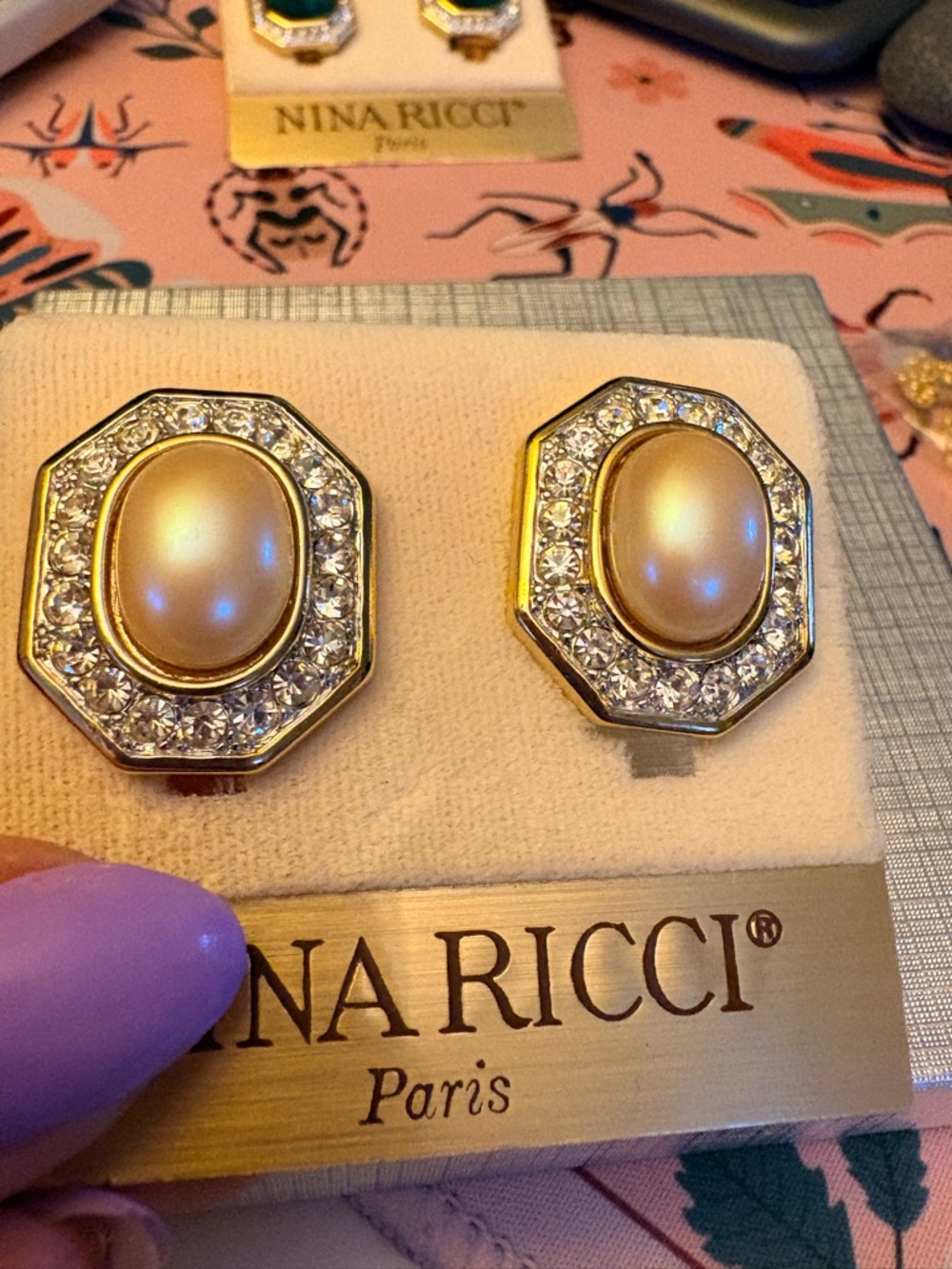 Vintage Nina Ricci Paris Pearl & Swarovski Crystal Clip On Earrings - Picture 2 of 5